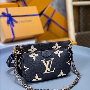 Louis Vuitton Multi Pochette Accessoires Shoulder Crossbody Bag